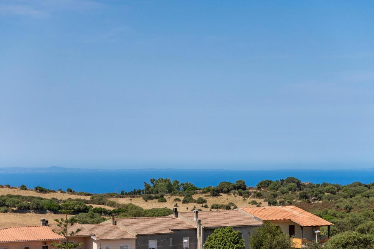 Sardegna Appartamenti, Via Sedini Trinita d'Agultu e Vignola Exterior photo